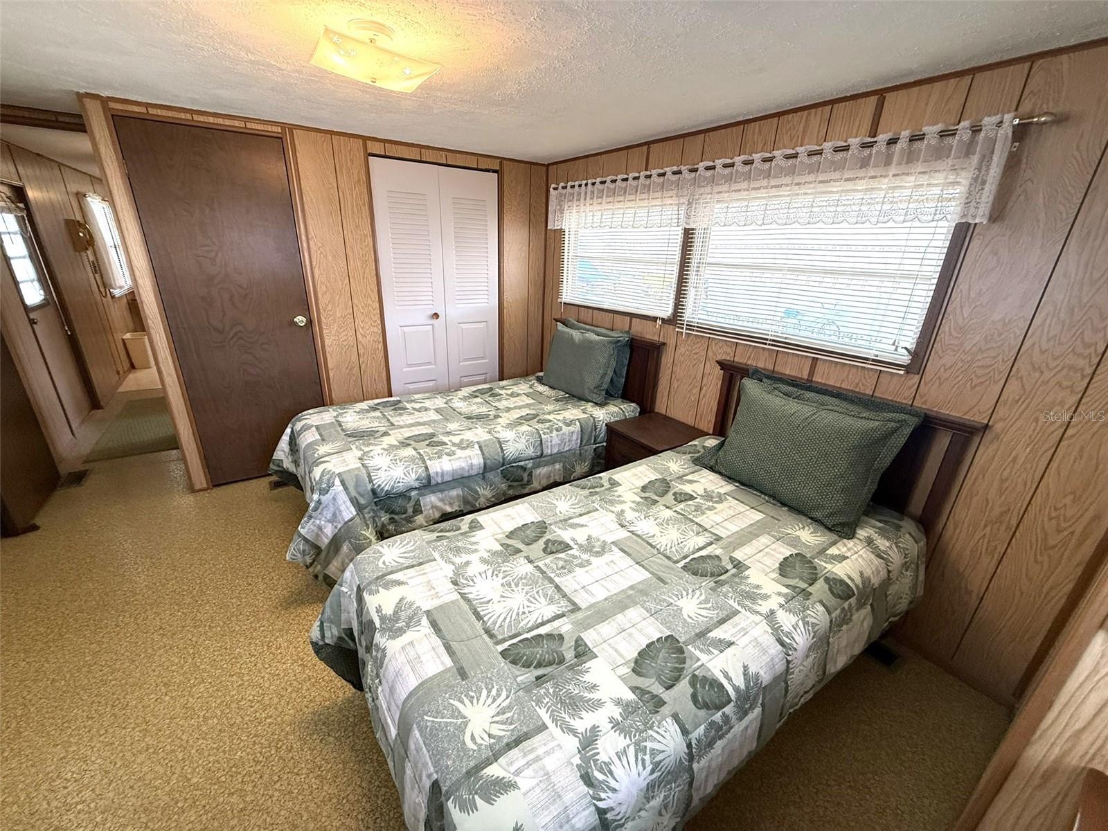 TRAILER ACRES - Residential