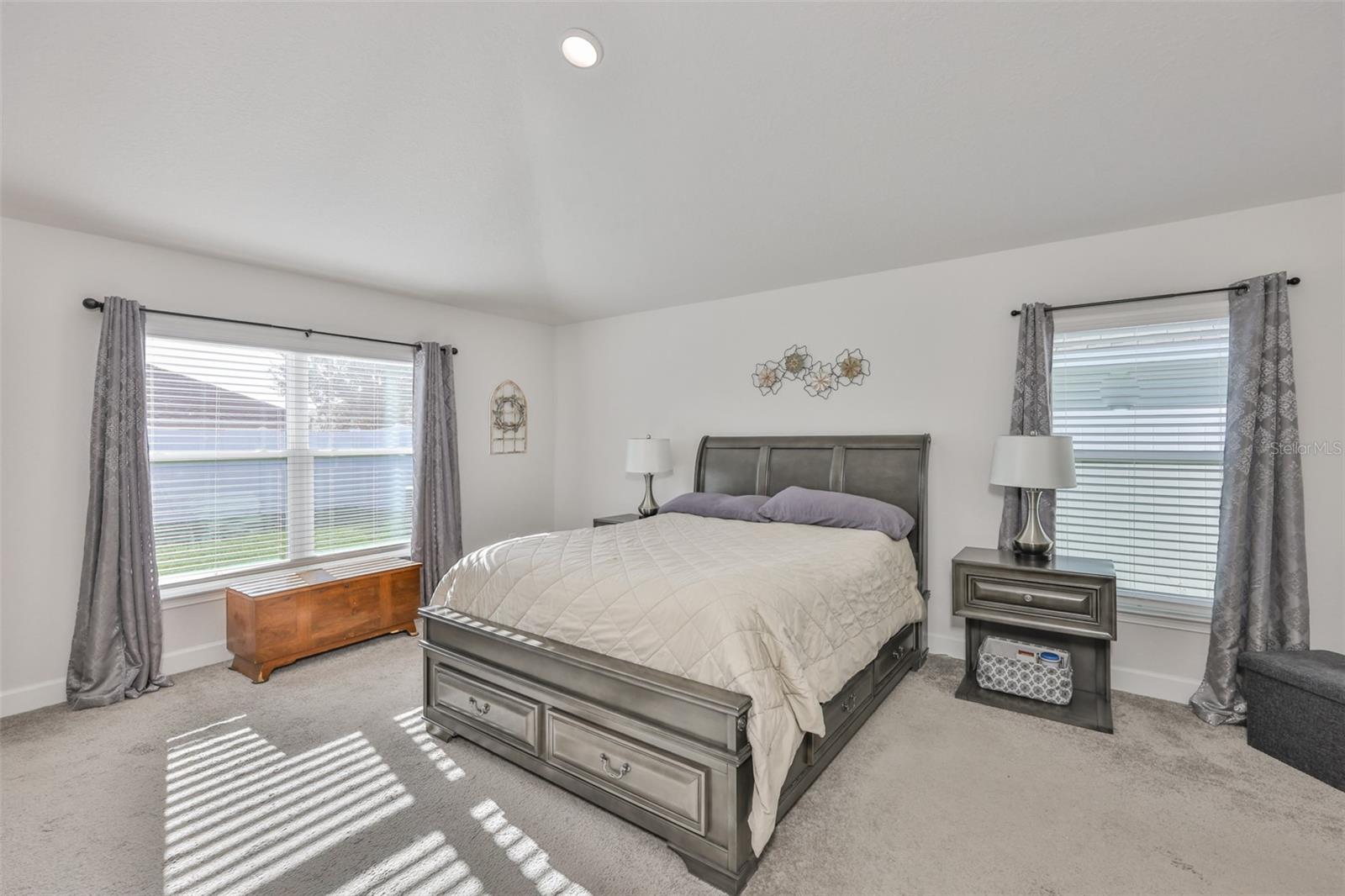 AYERSWORTH GLEN - Residential