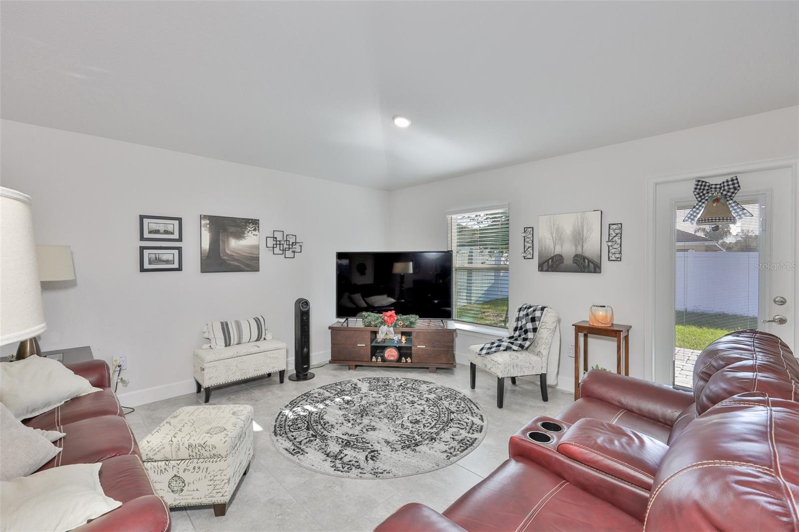 AYERSWORTH GLEN - Residential