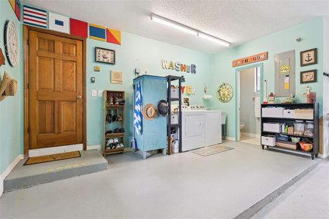 Tiny photo for 10400 Lake Louisa Road, Clermont, FL 34711 (MLS # G5111646)