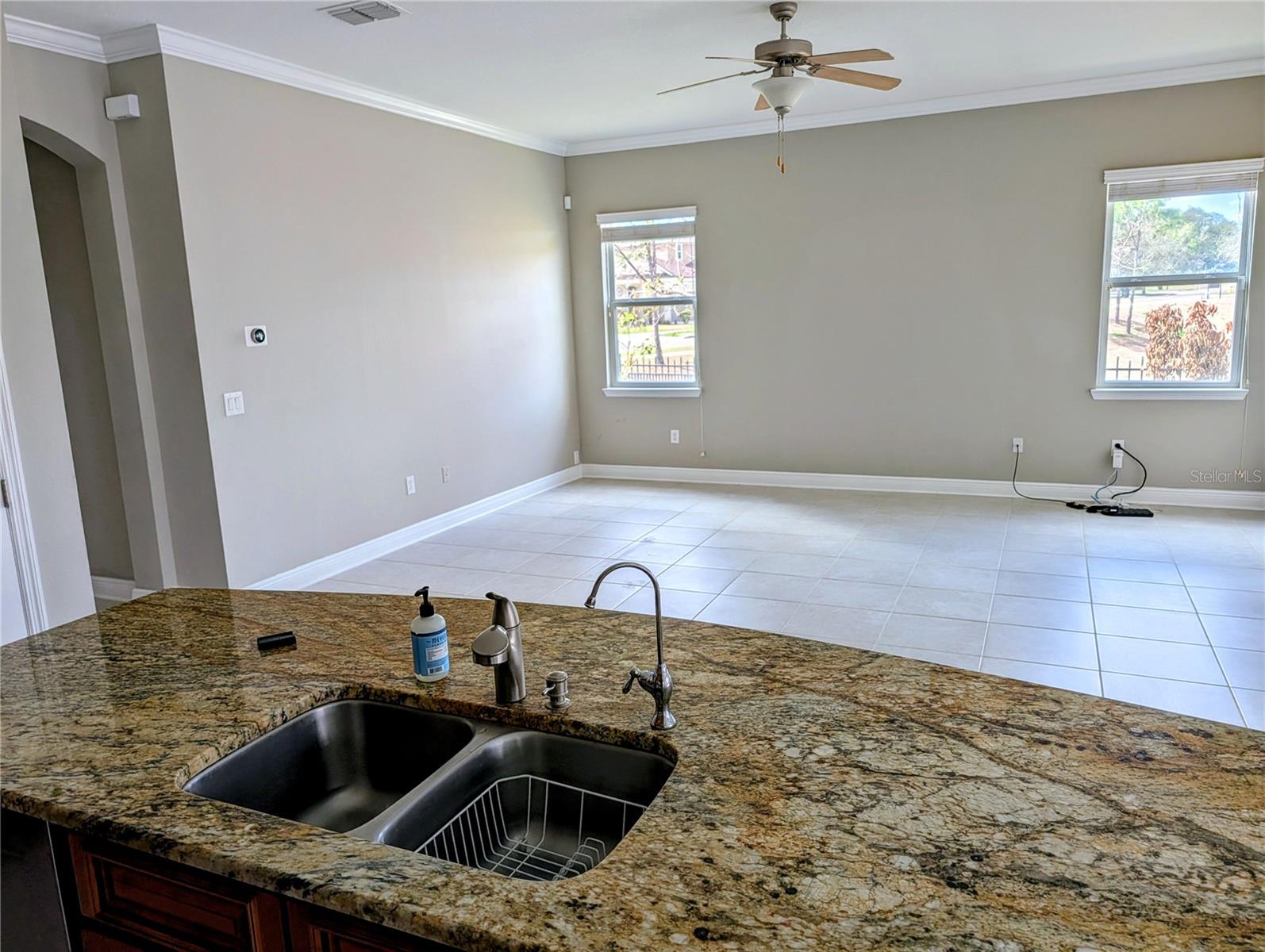 CROSBY CROSSINGS EAST - Residential Lease