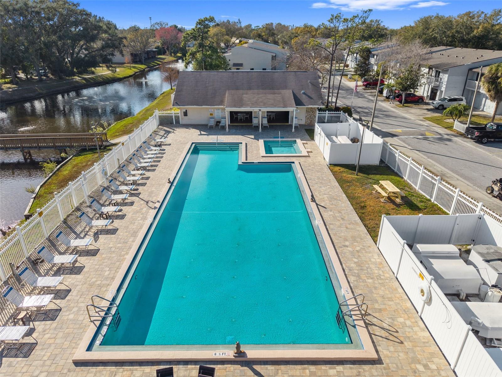 LAKE FOREST CONDO - Residential