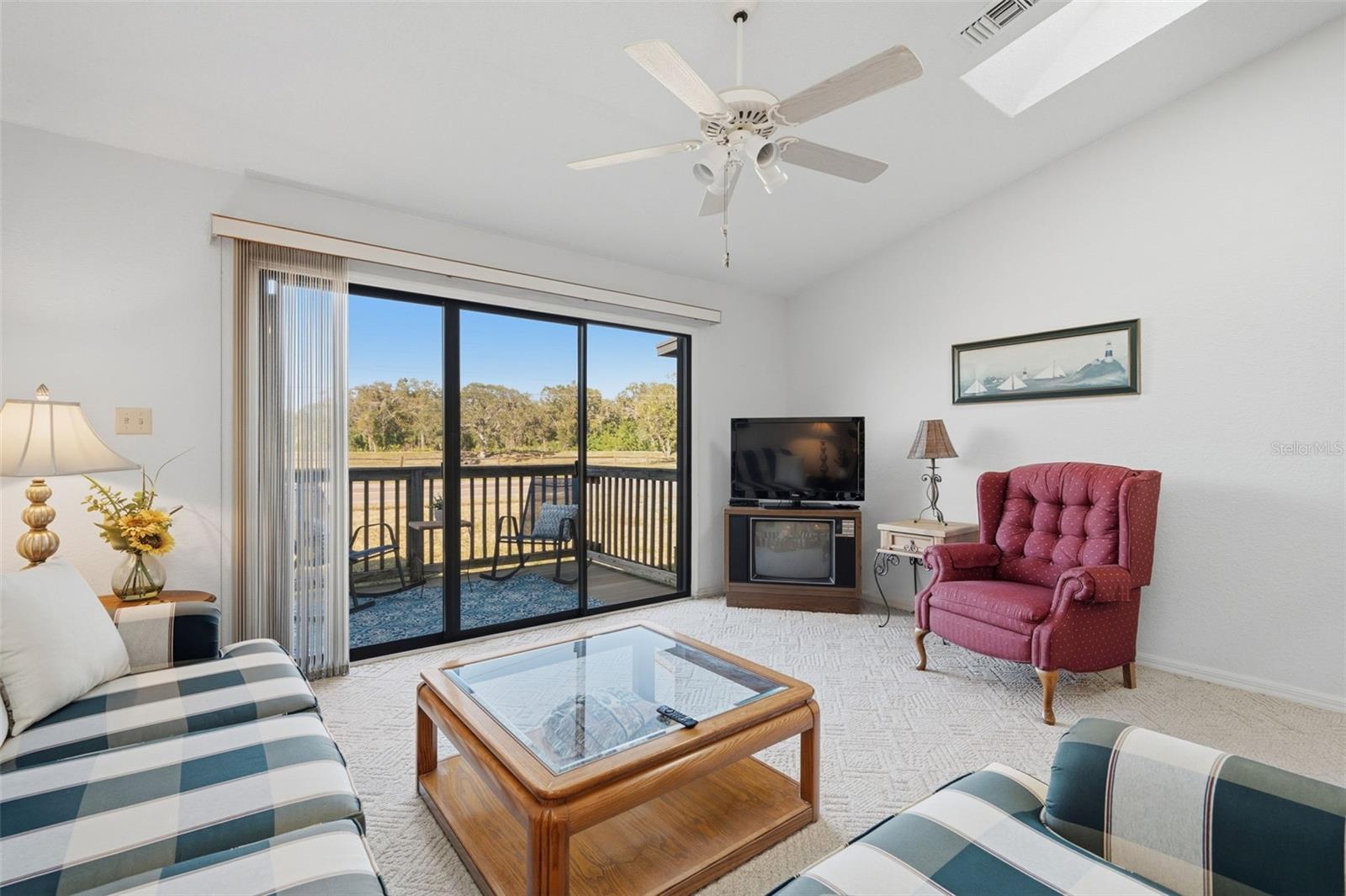 LAKE FOREST CONDO - Residential