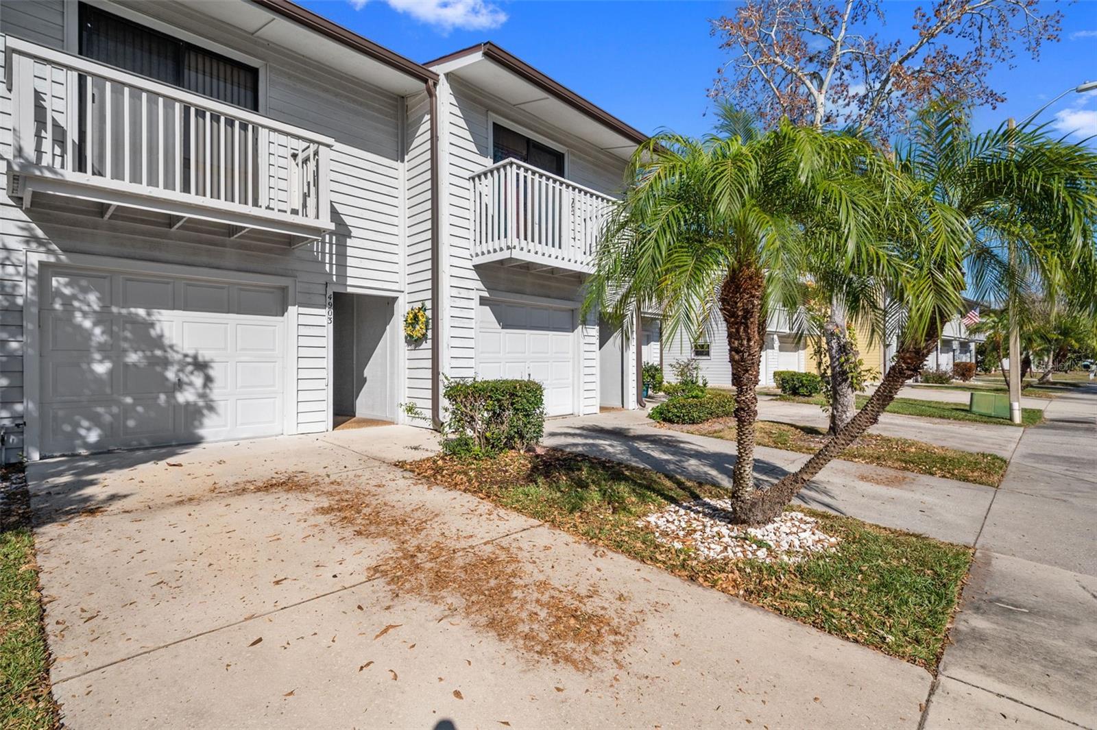 LAKE FOREST CONDO - Residential