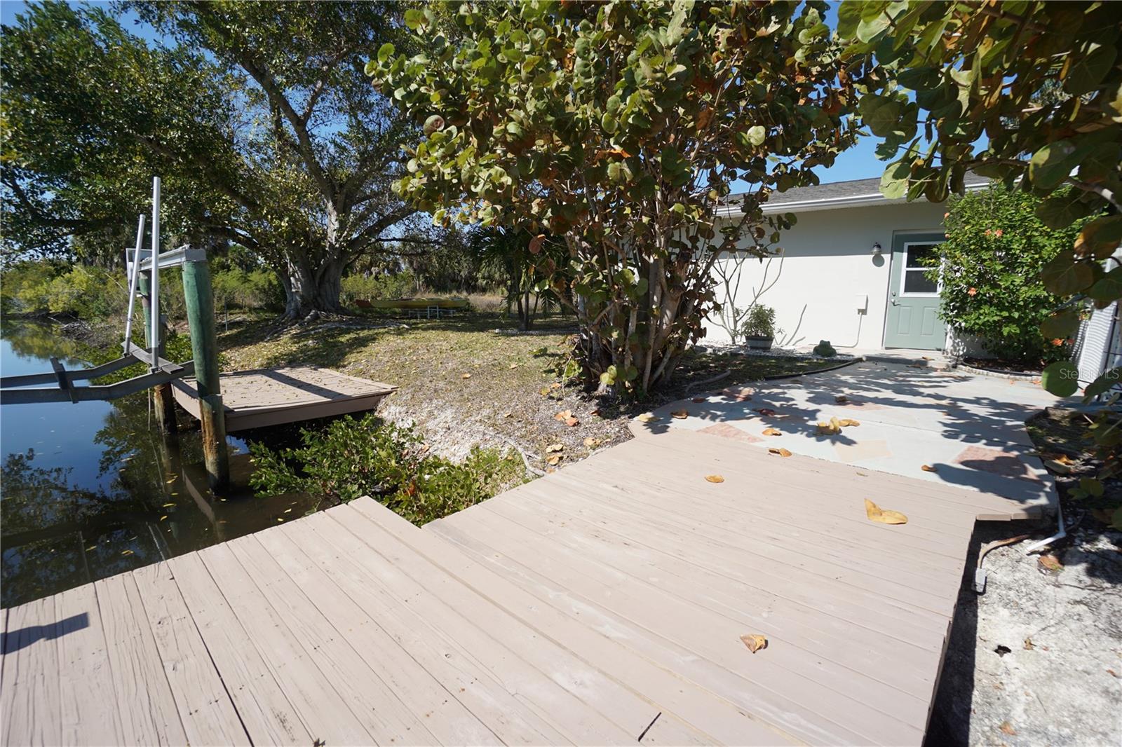 CHARLOTTE PARK - Residential