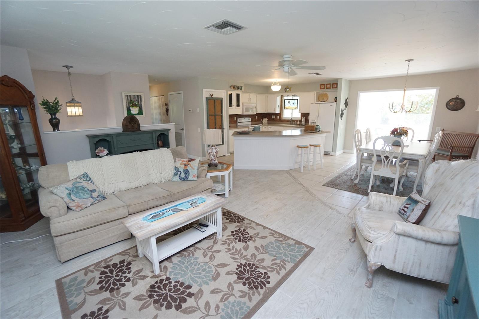 CHARLOTTE PARK - Residential