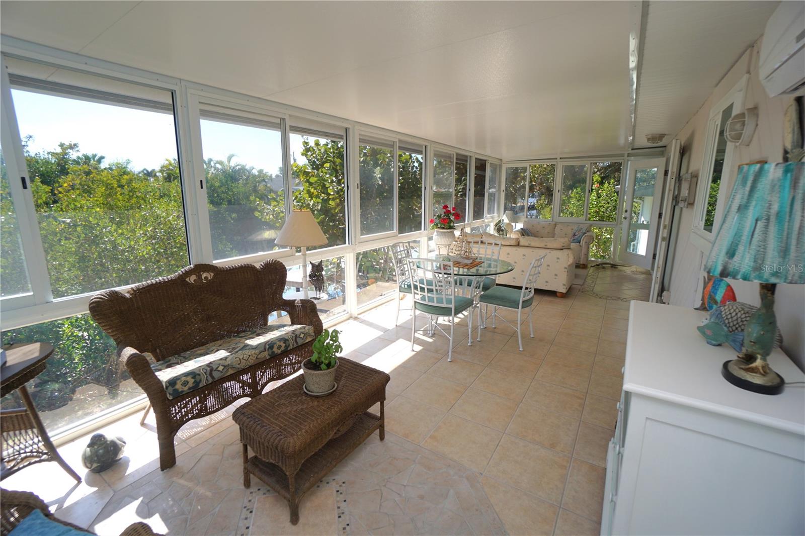 CHARLOTTE PARK - Residential