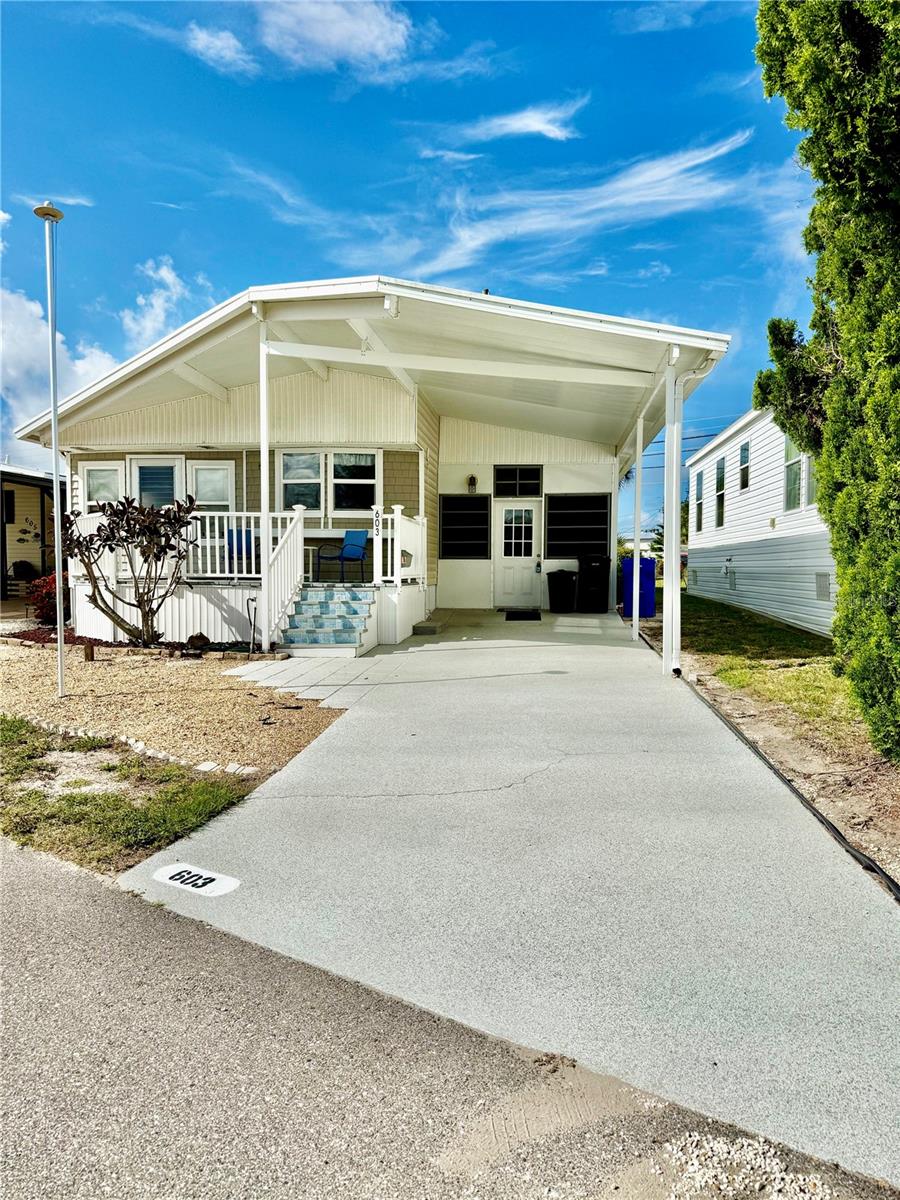 Photo of 603 S Green Circle, Venice, FL 34285 (MLS # N6145849)