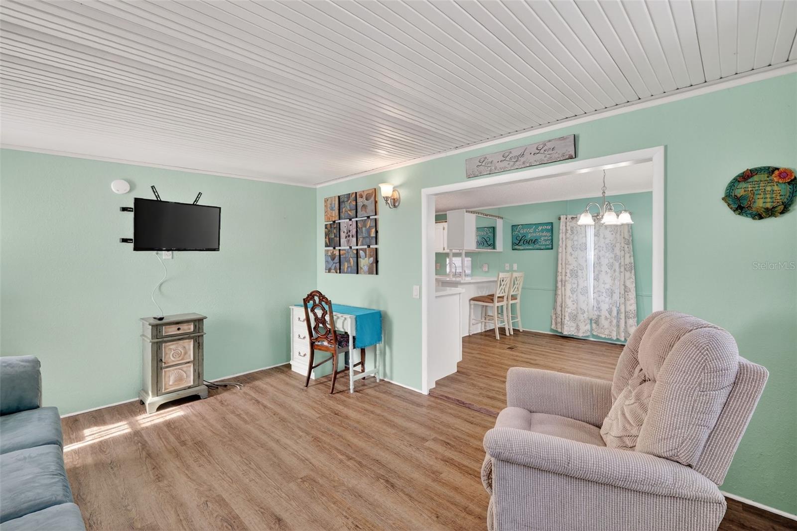 PALM SHORES RV RESORT LT 136 AMD - Residential