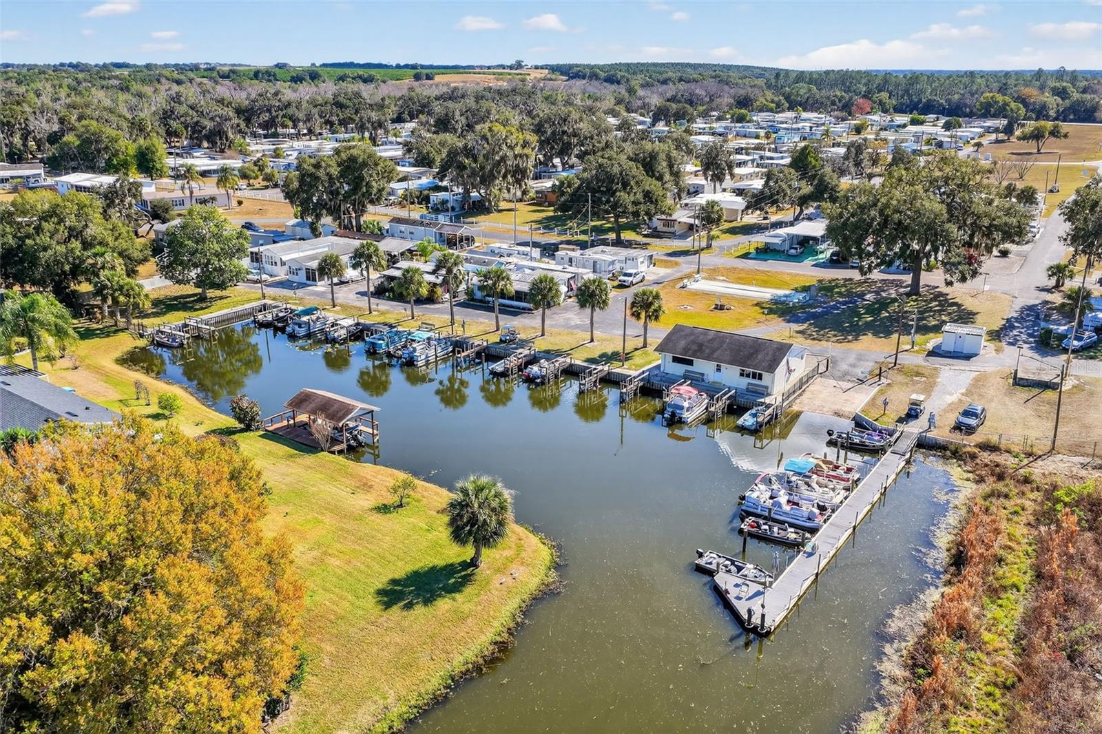 PALM SHORES RV RESORT LT 136 AMD - Residential