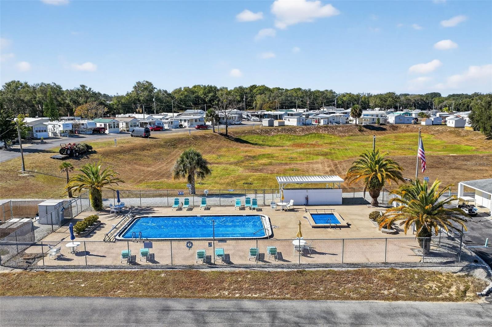 PALM SHORES RV RESORT LT 136 AMD - Residential