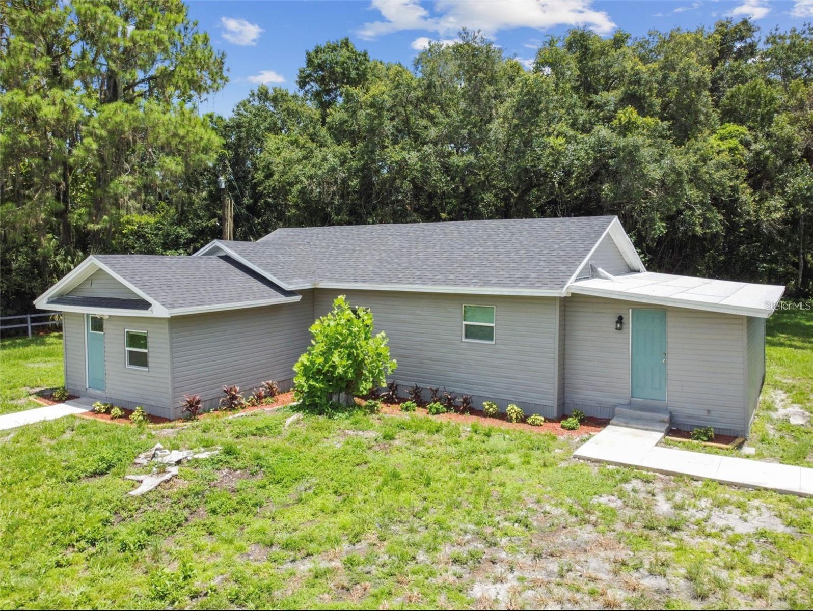 2812 TOM BREWER LANE