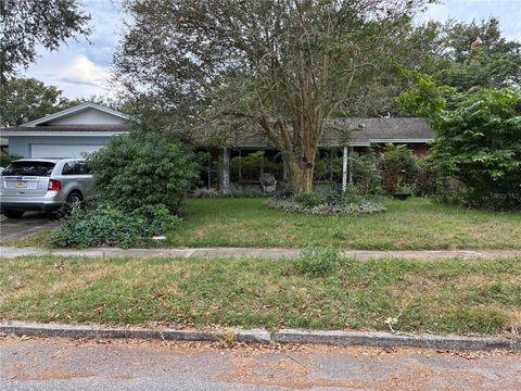 Photo of 639 Friar Road, Winter Park, FL 32792 (MLS # O6360212)