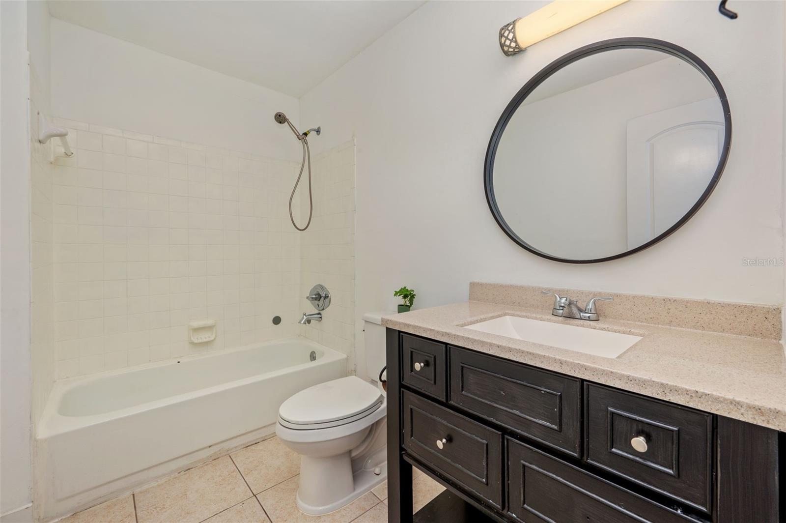 VALPARAISO PINECREST 05 - Residential