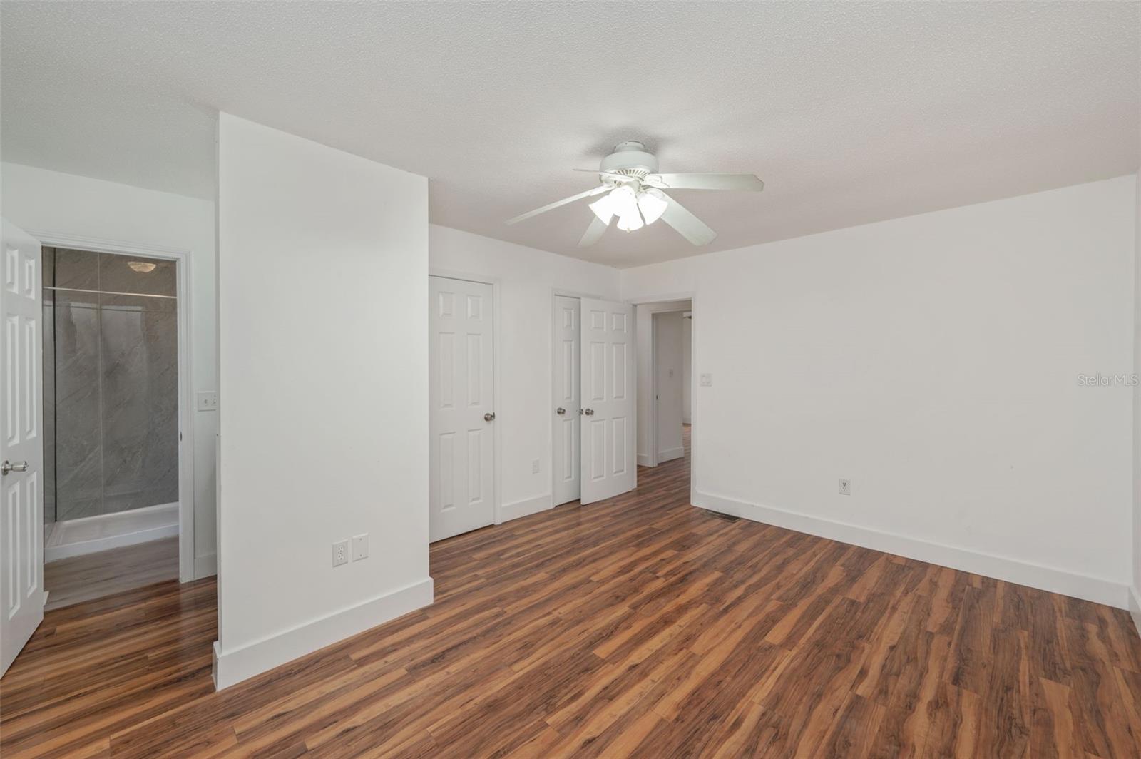 VALPARAISO PINECREST 05 - Residential