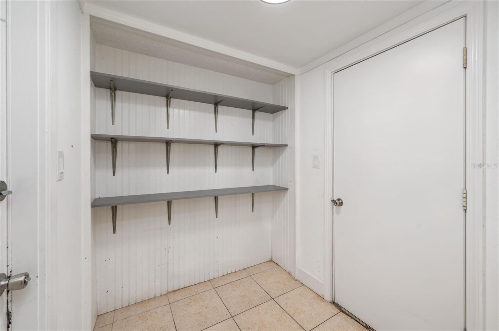 VALPARAISO PINECREST 05 - Residential