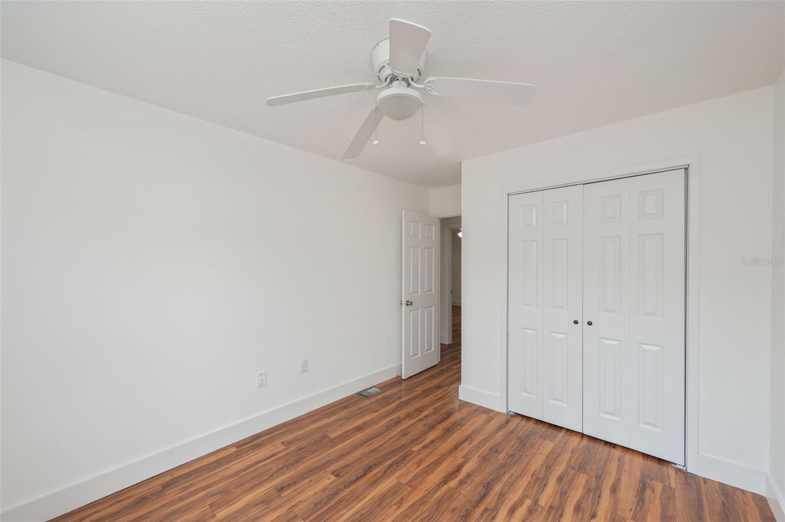 VALPARAISO PINECREST 05 - Residential