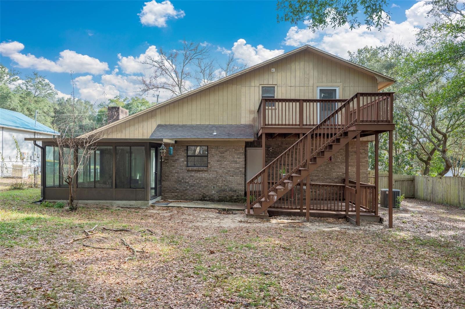 VALPARAISO PINECREST 05 - Residential