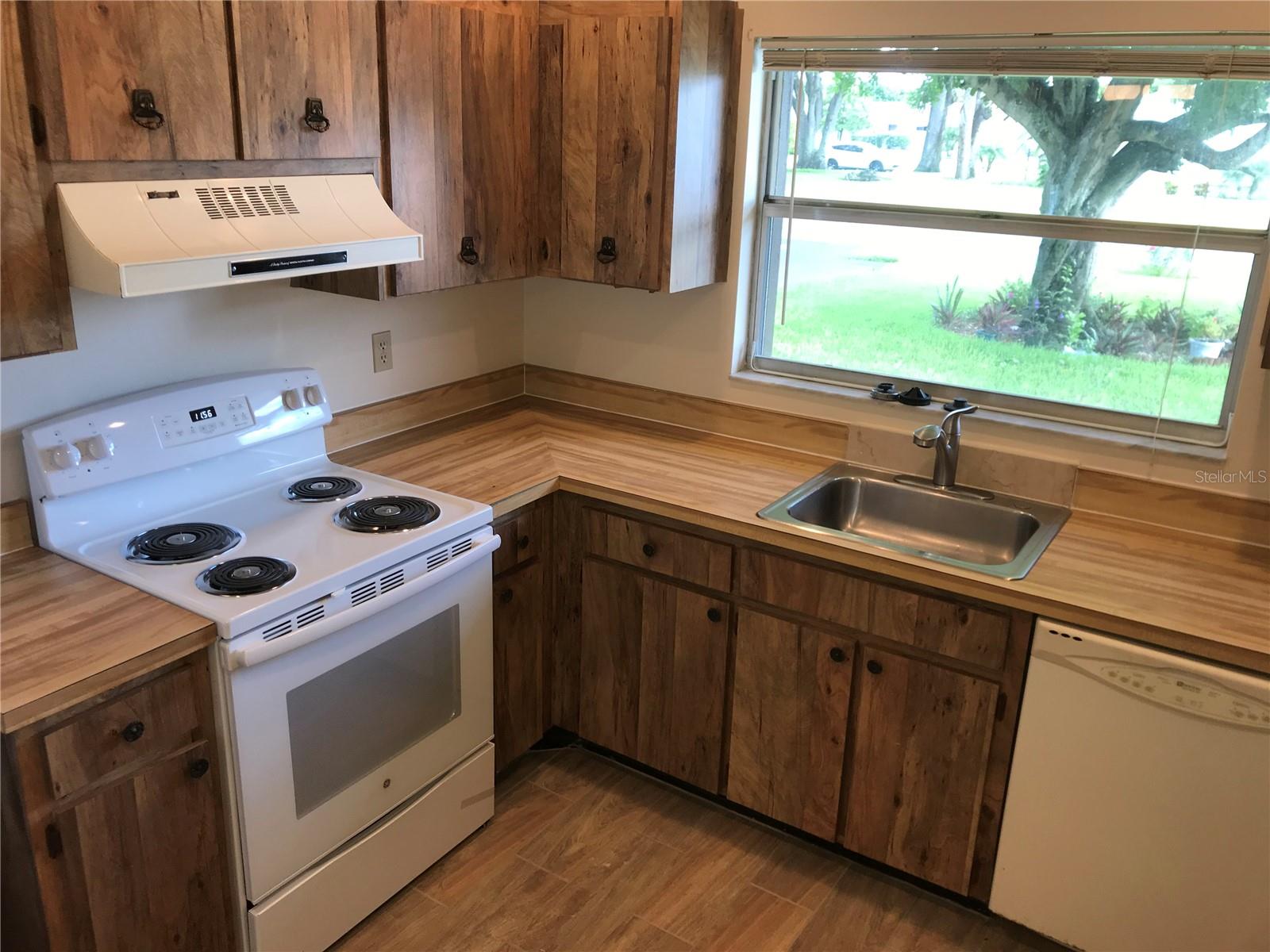 CORTEZ VILLAS CONDOMINIUM 10 - Residential