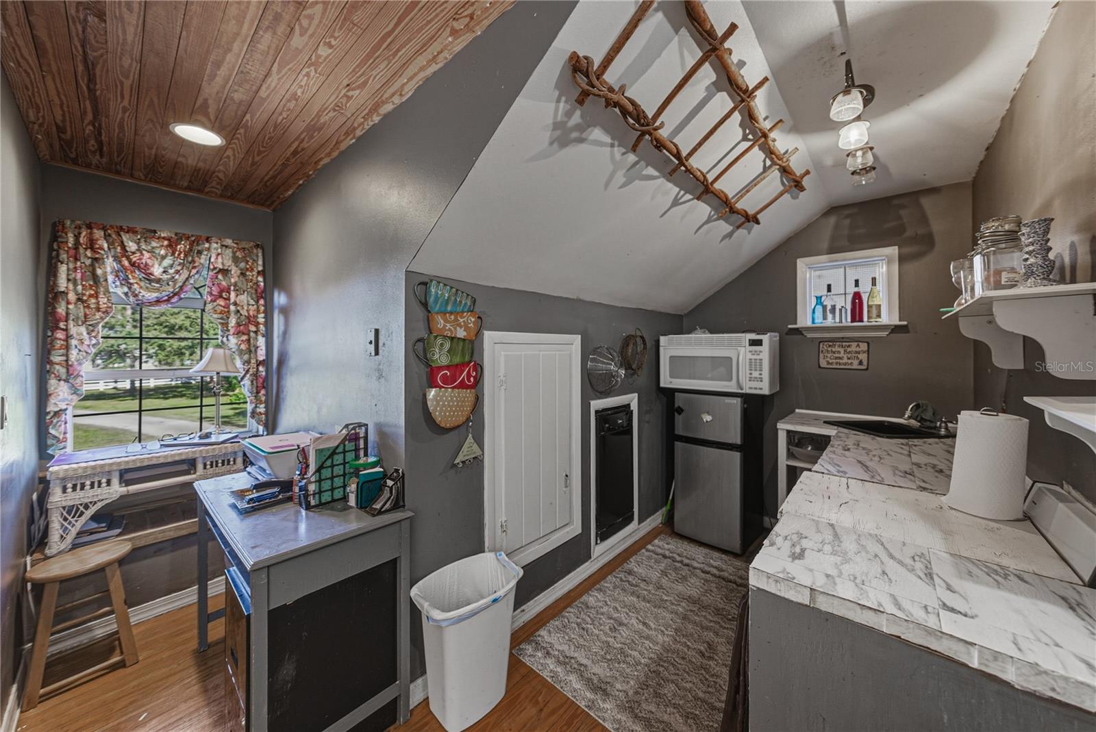 TRAILS TR 22 - Residential