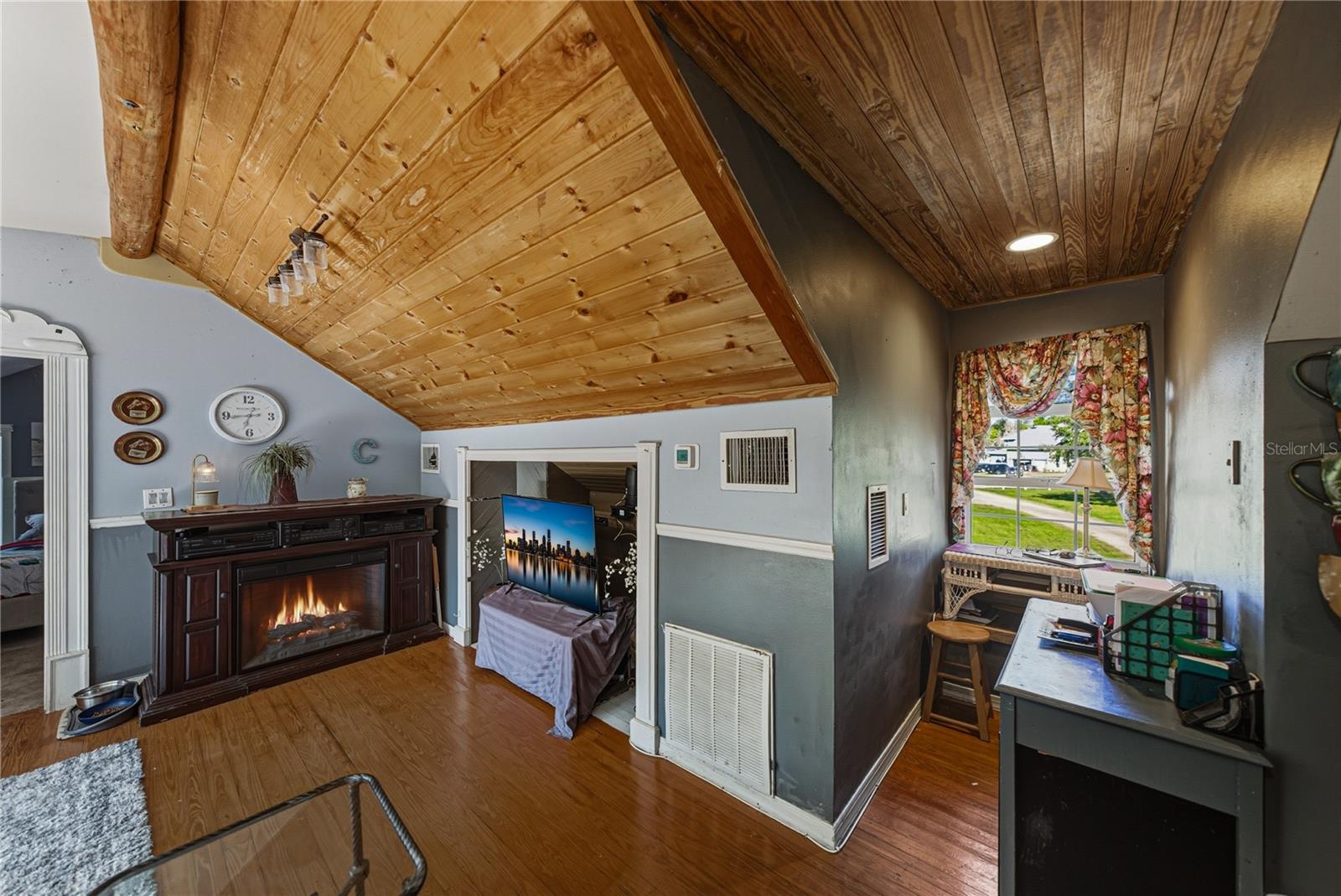 TRAILS TR 22 - Residential