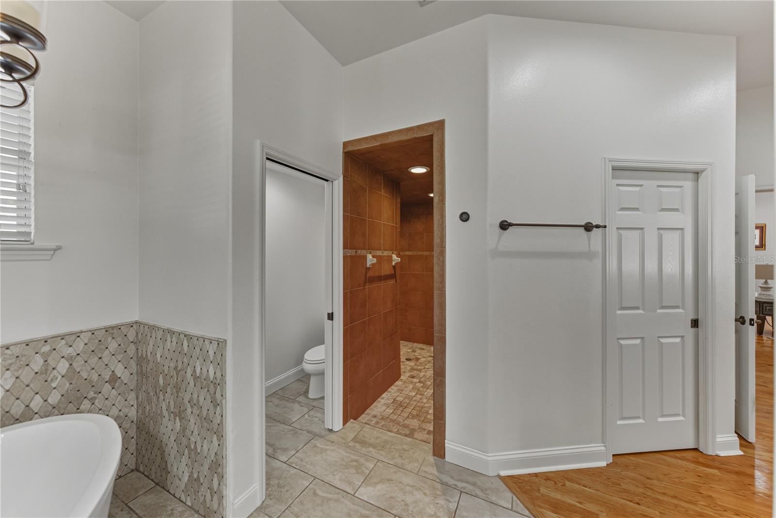 TRAILS TR 22 - Residential