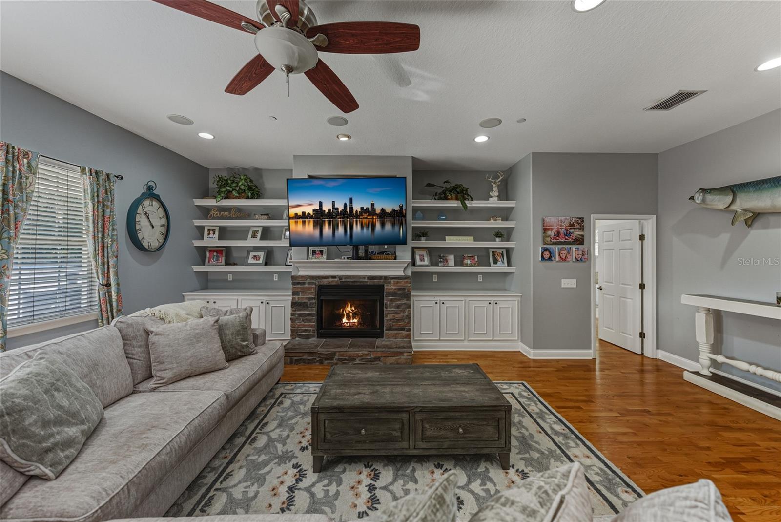 TRAILS TR 22 - Residential