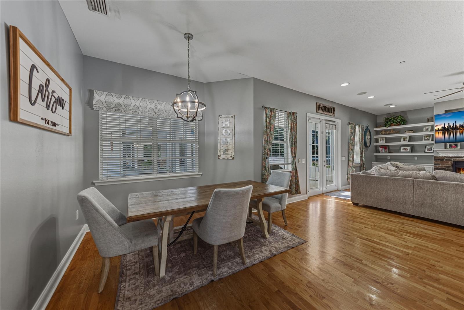 TRAILS TR 22 - Residential