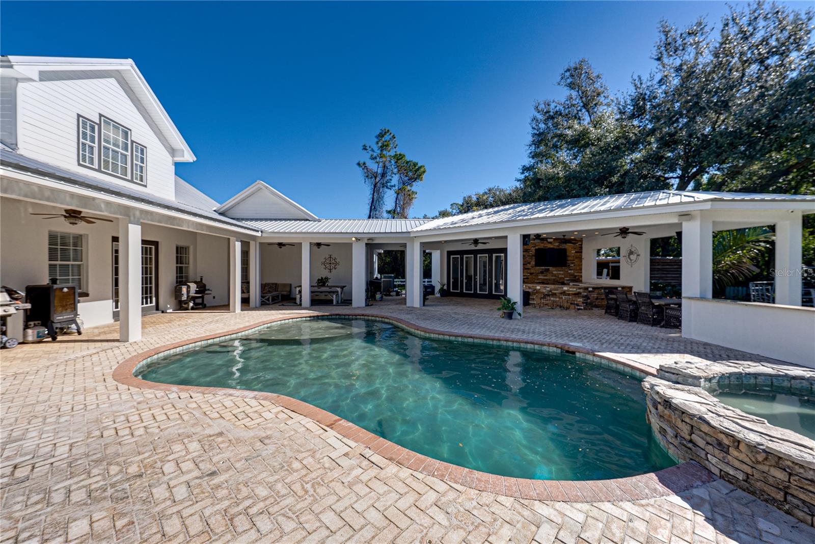 TRAILS TR 22 - Residential