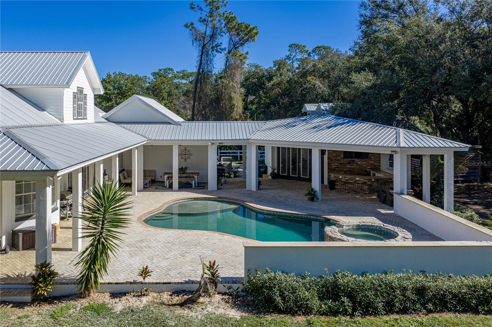 TRAILS TR 22 - Residential