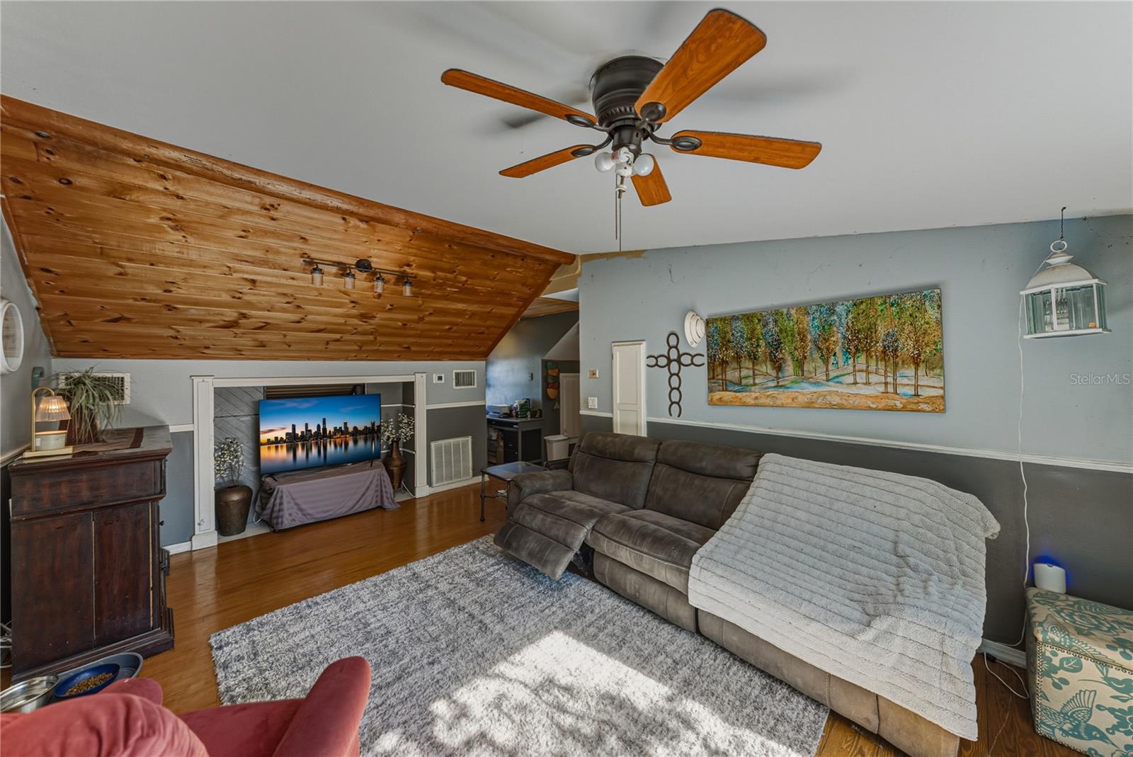 TRAILS TR 22 - Residential