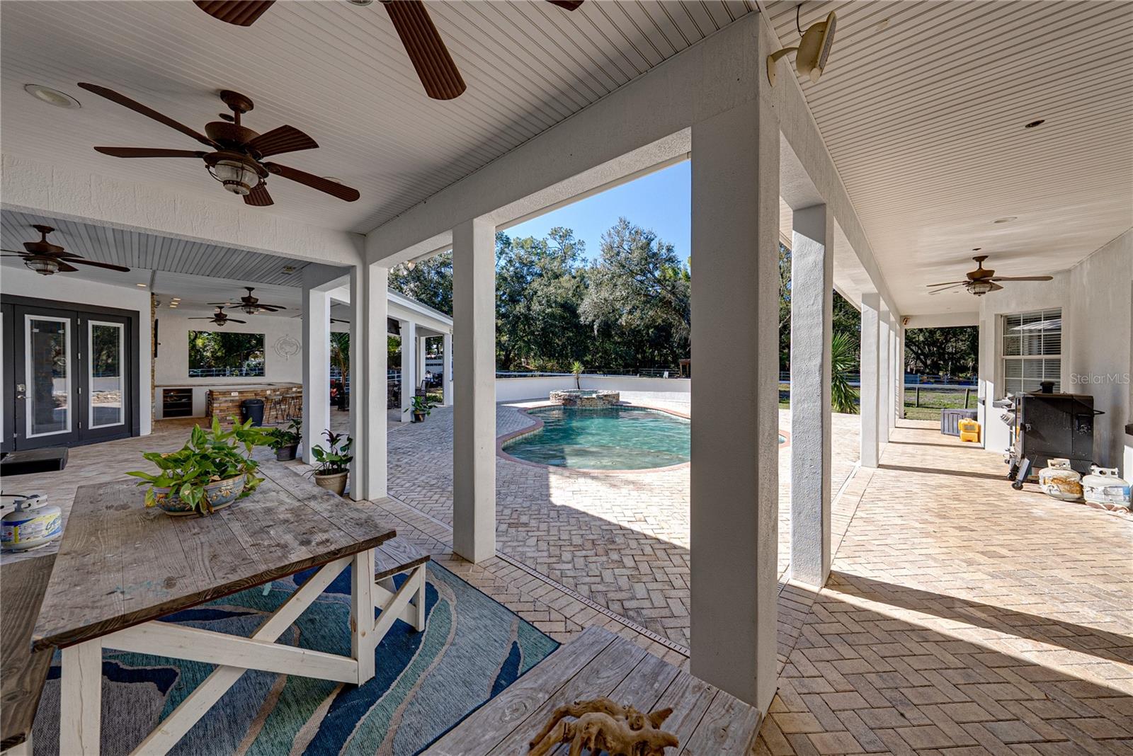 TRAILS TR 22 - Residential