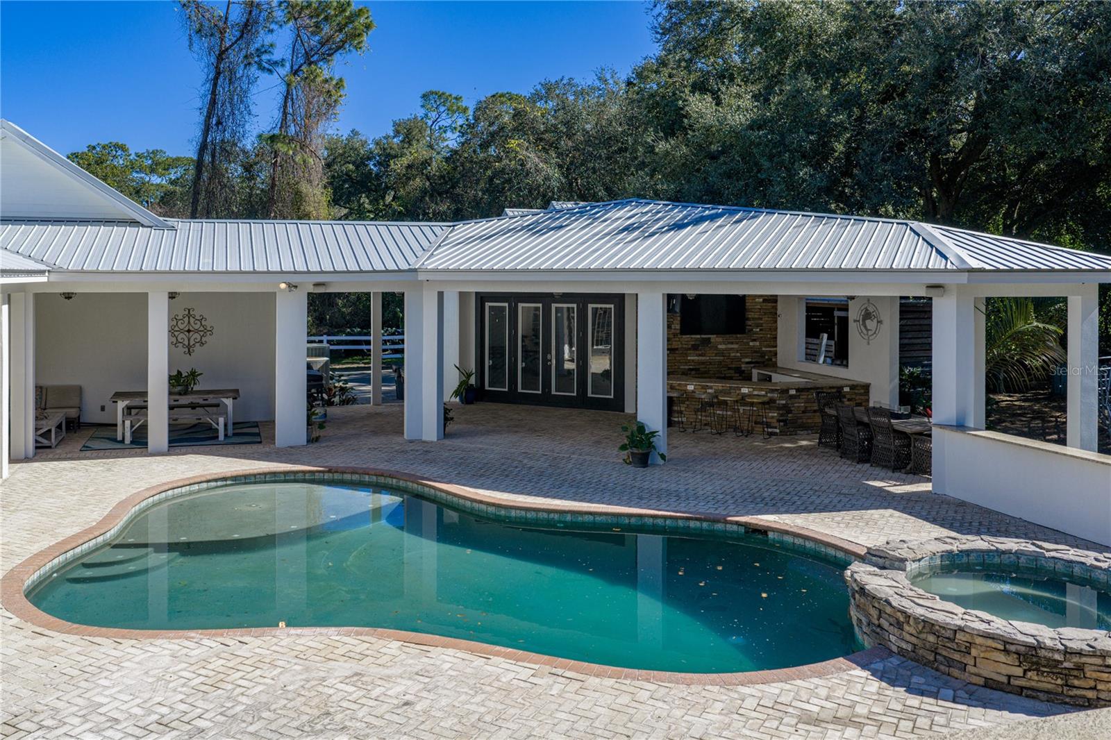 TRAILS TR 22 - Residential