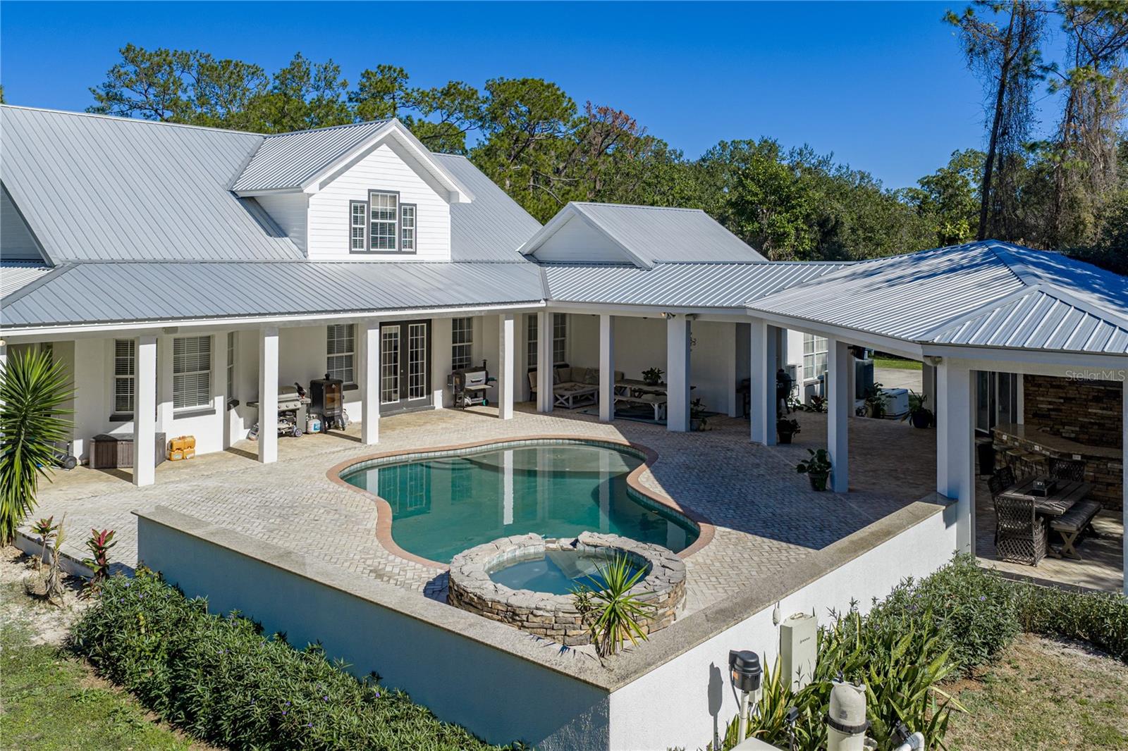 TRAILS TR 22 - Residential