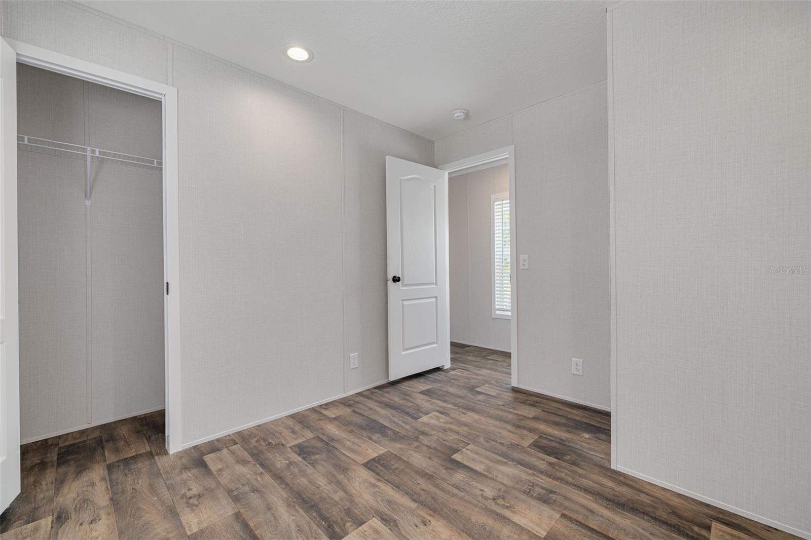 INDIAN OAKS HILLS - Commercial Sale