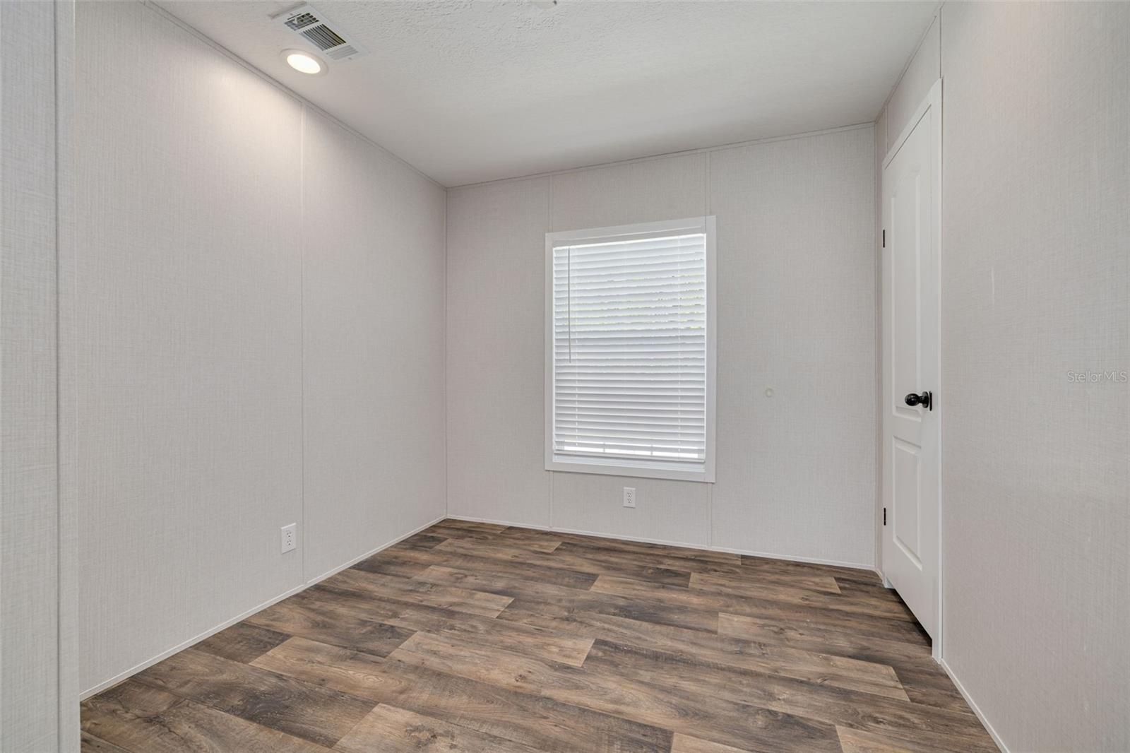 INDIAN OAKS HILLS - Commercial Sale