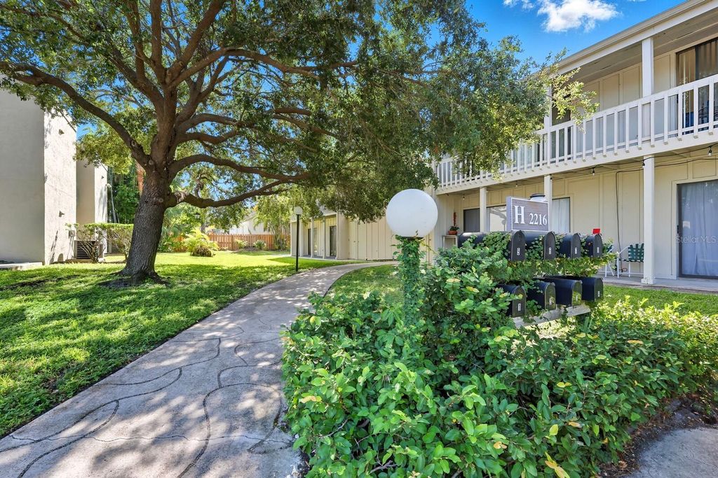 Photo of 2216 Bahia Vista Street #H1, Sarasota, FL 34239 (MLS # A4667844)