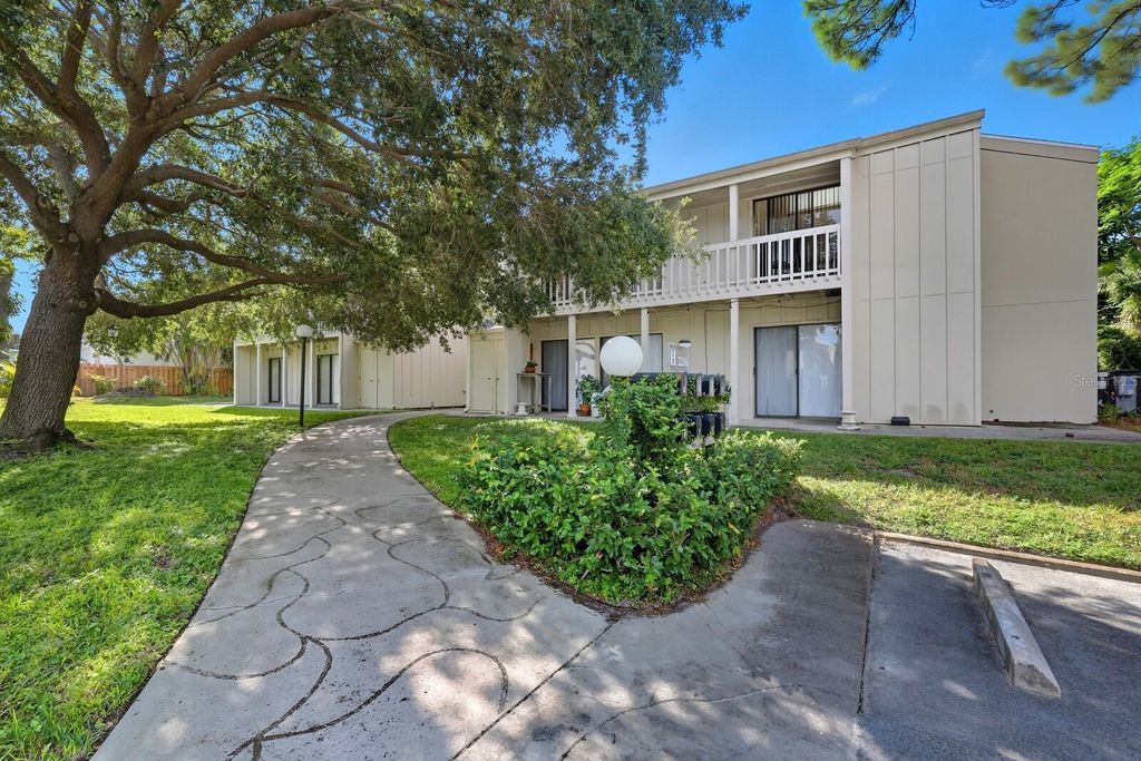 Photo of 2216 Bahia Vista Street #H1, Sarasota, FL 34239 (MLS # A4667844)