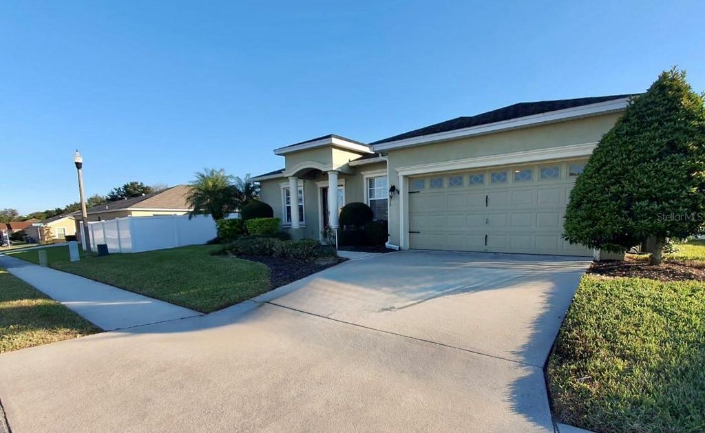 Photo of 5730 Fischer Dr, Lakeland, FL 33812 (MLS # L4961468)