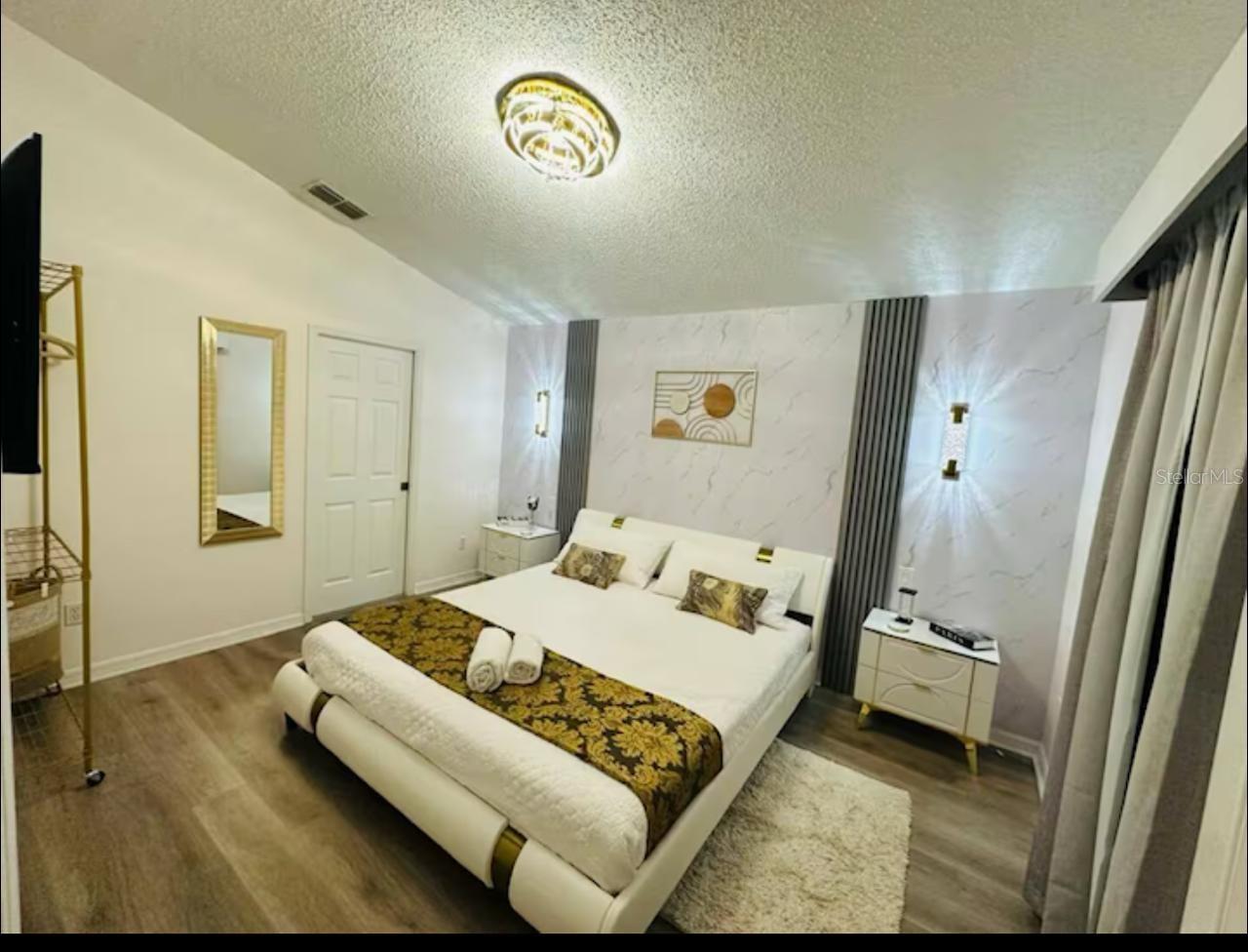 GLENBROOK SUB - Residential