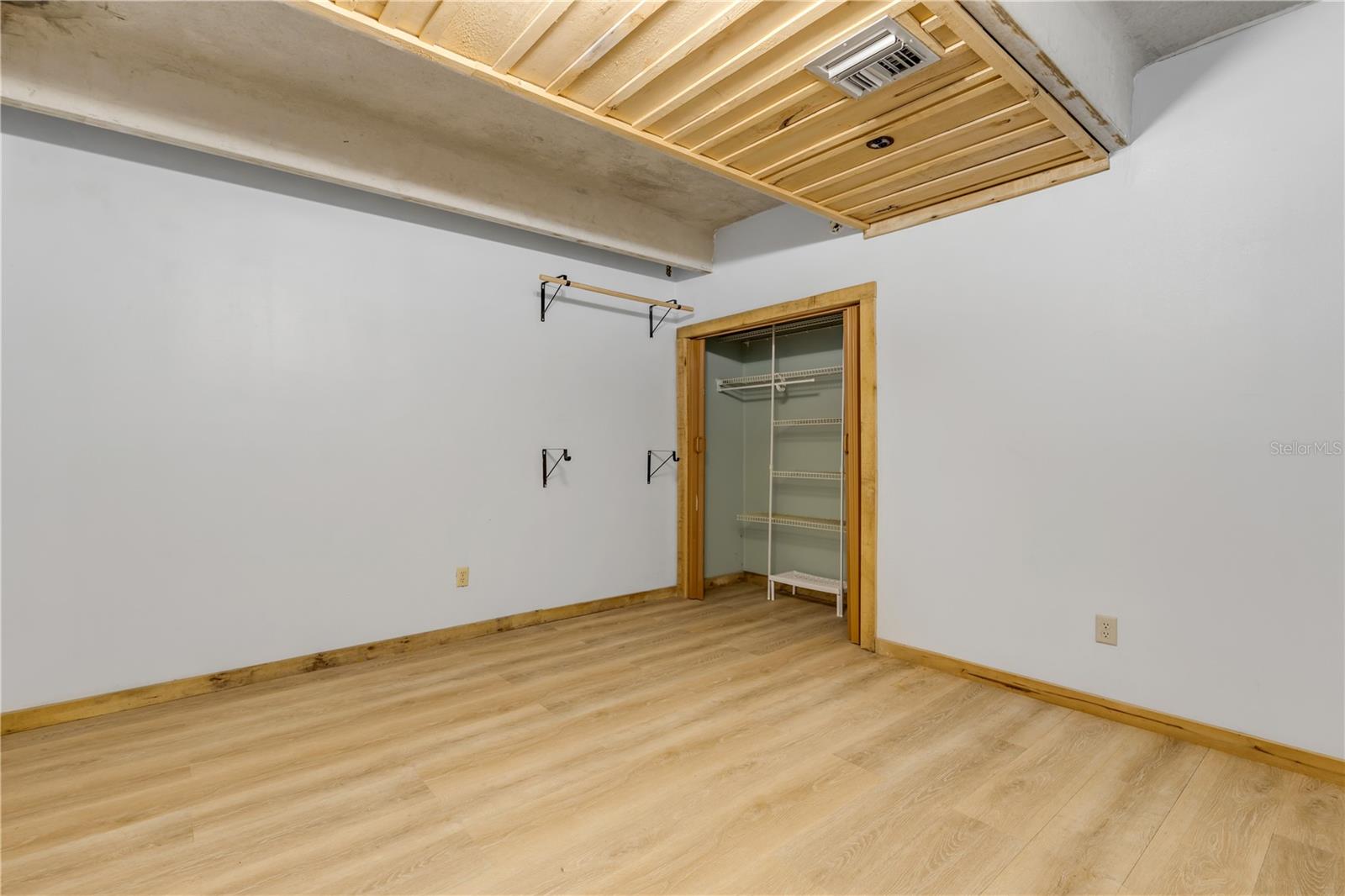 SILVER SANDS SEC D - Residential