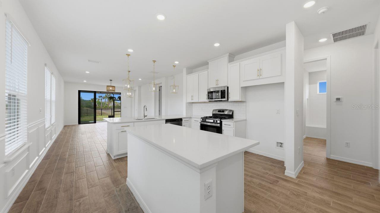 9000 TEQUILA SUNRISE DRIVE