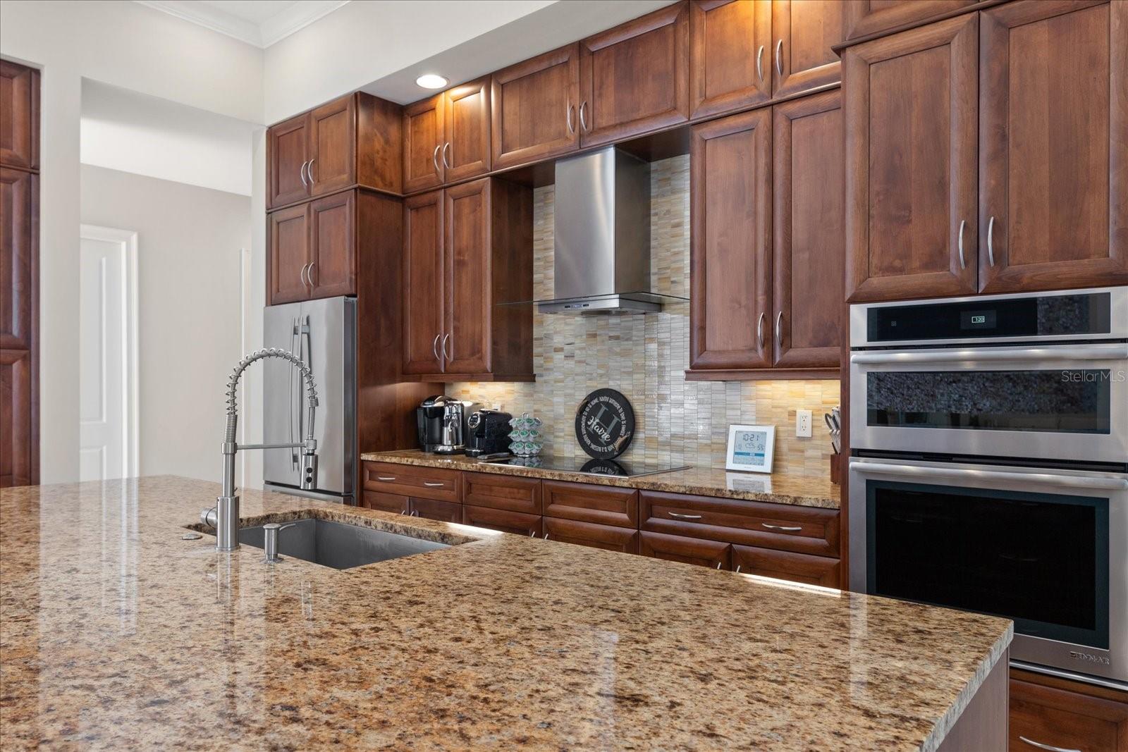 BELLEAIR ESTATES - Residential