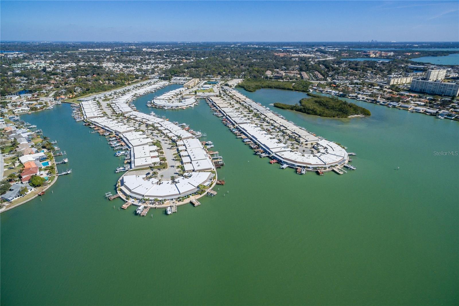 BOCA CIEGA POINT EAST - Residential