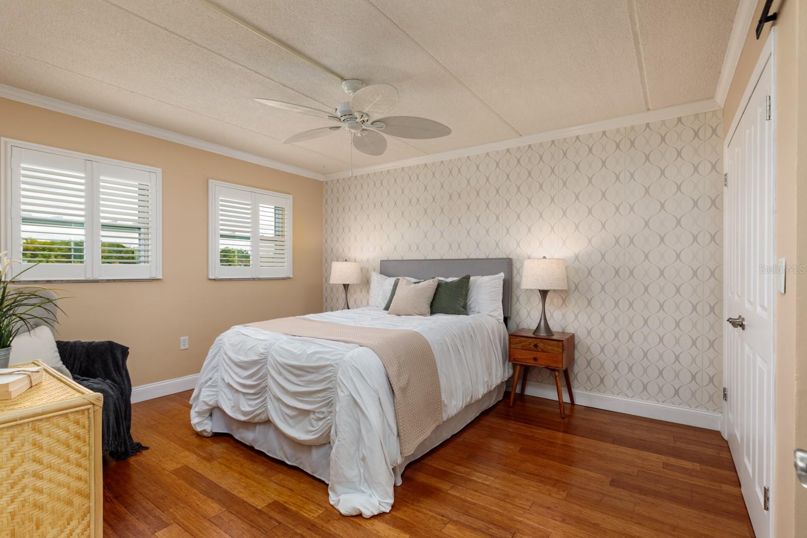 BOCA CIEGA POINT EAST - Residential