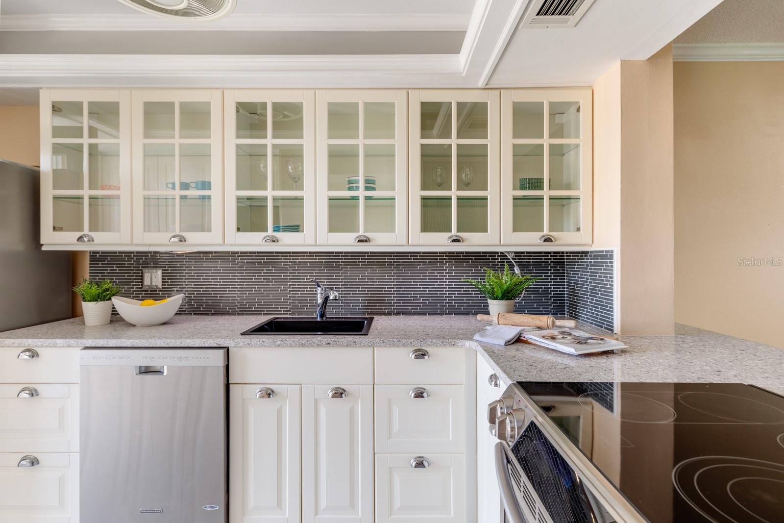 BOCA CIEGA POINT EAST - Residential