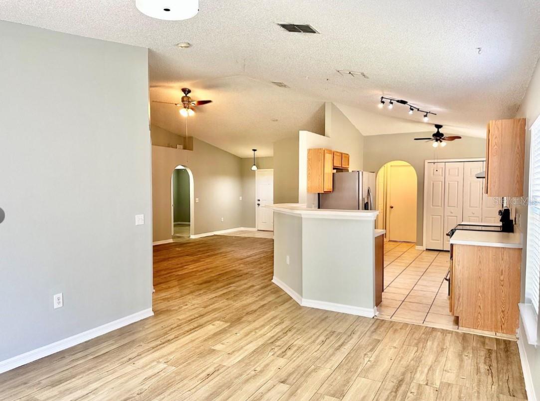 14237 ECON WOODS LANE