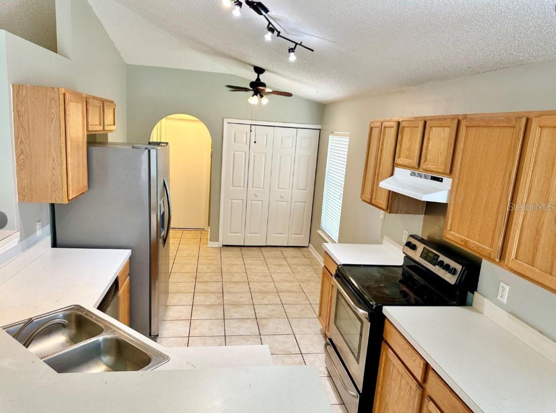 14237 ECON WOODS LANE