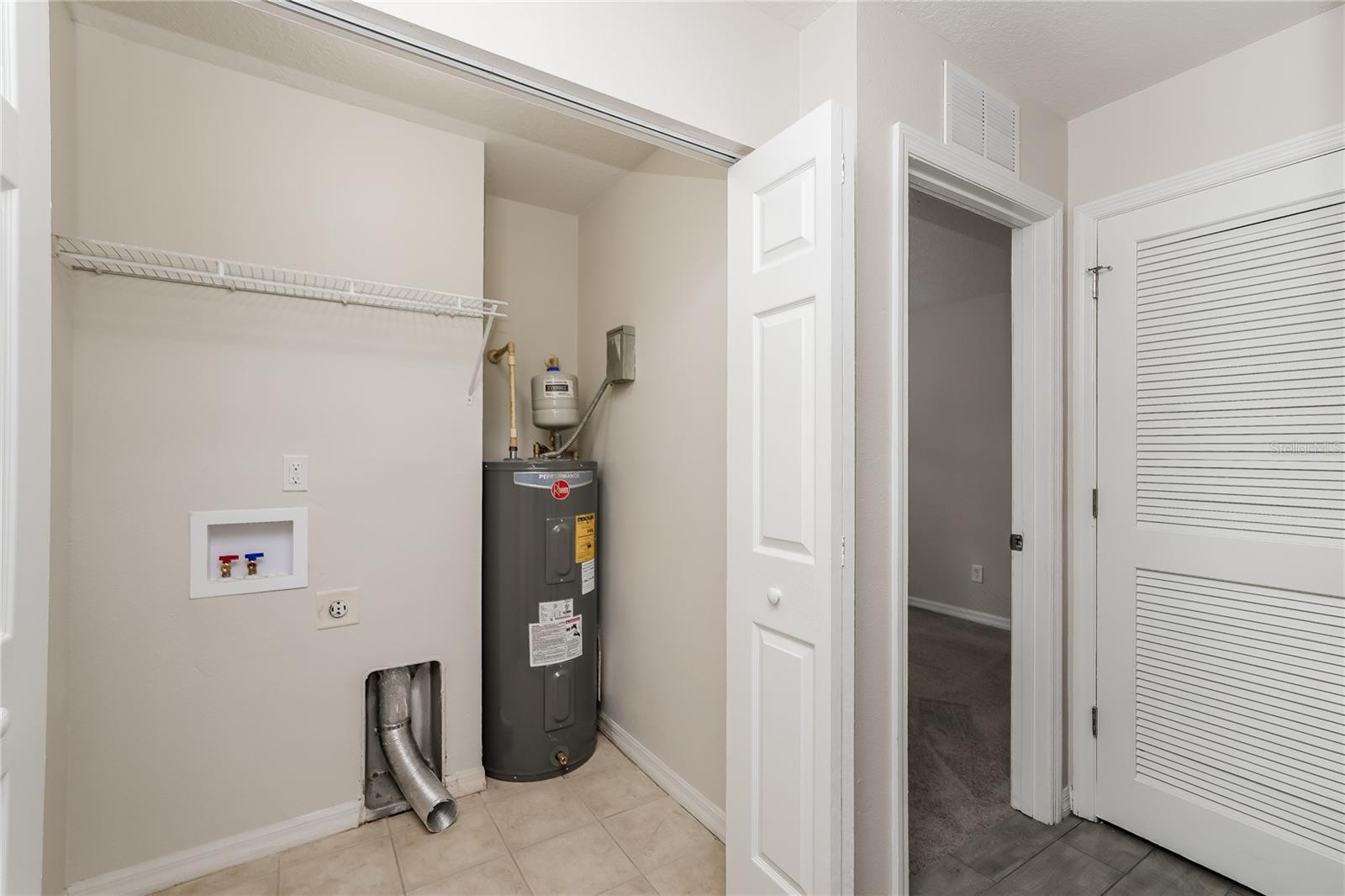 ORANGE HILL - Residential Lease