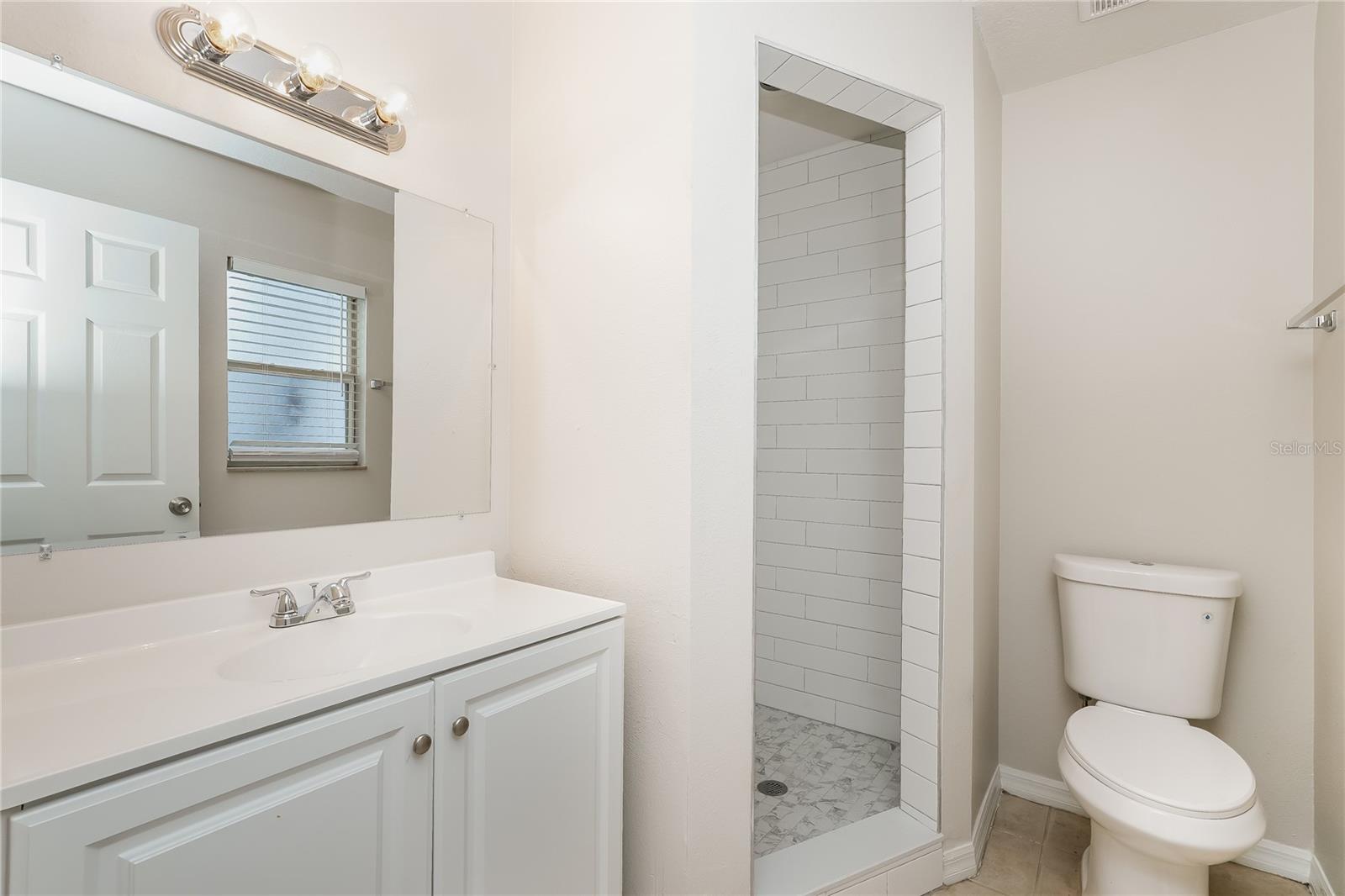 ORANGE HILL - Residential Lease